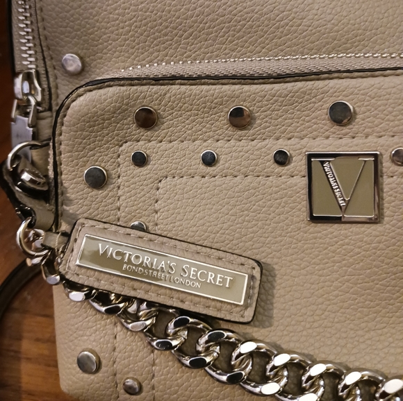 🎒Victoria Secret Urban Mini Backpack🎒 Size 7.3"×3.8"×9.7",A Fabulous Item🎁👌 - Picture 5 of 16